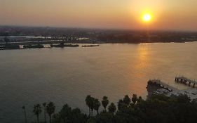 Nile Edge